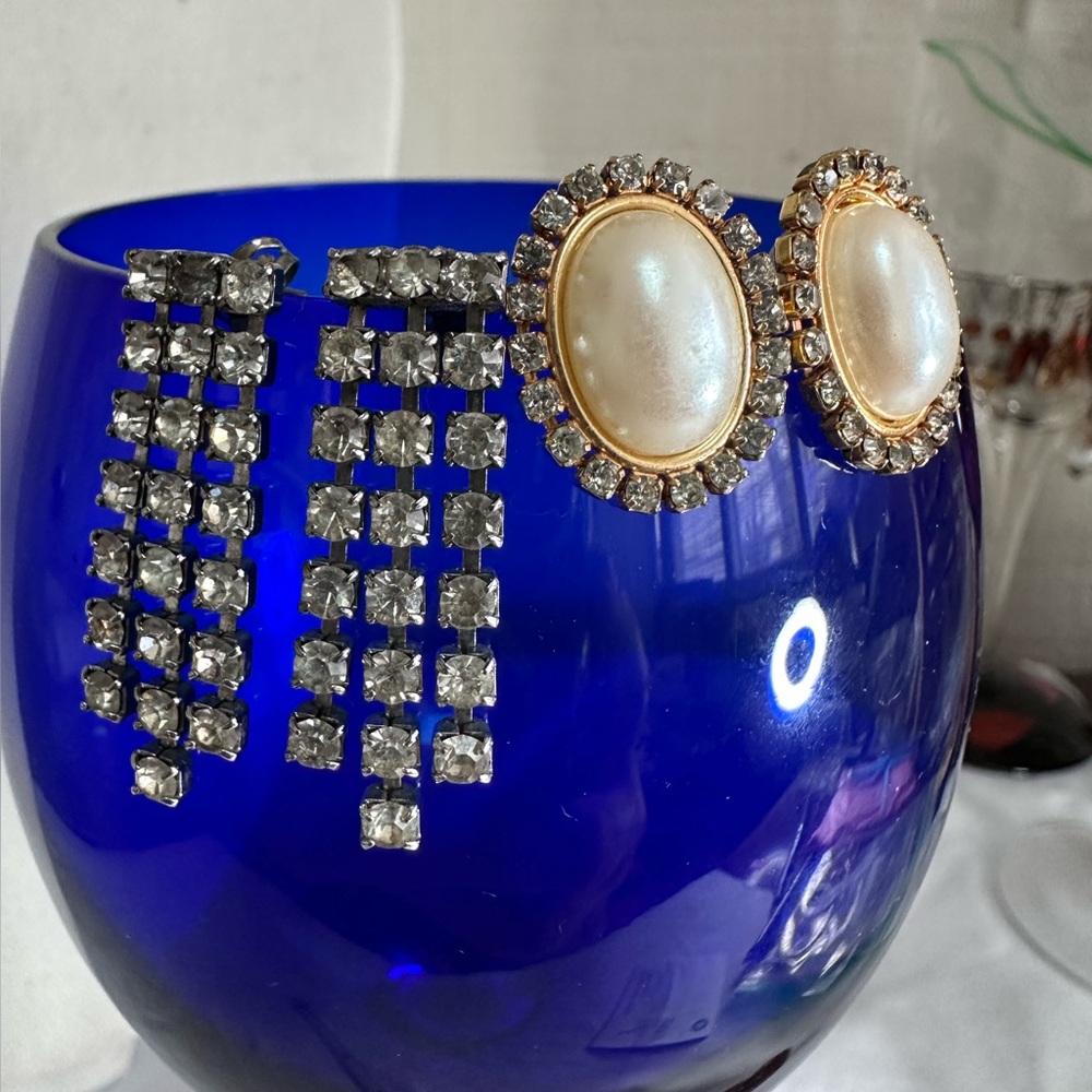 Vintage rhinestone and pearl bead earrings